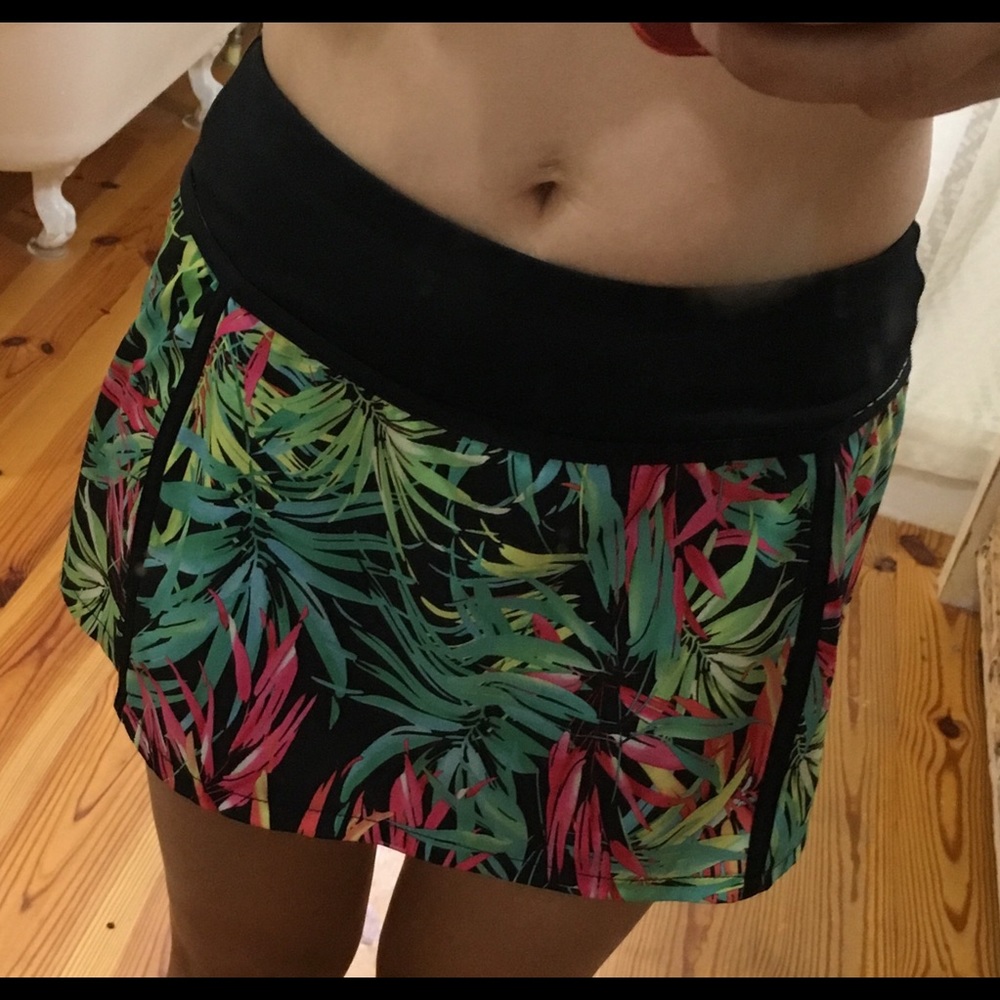 Fabletics skirt with attached shorts